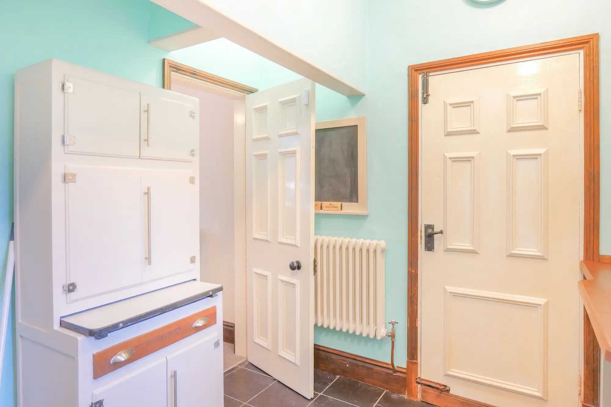 property photo 6 of 16