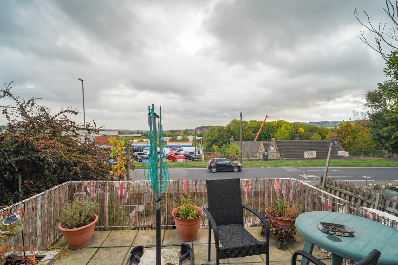 property photo 17 of 18
