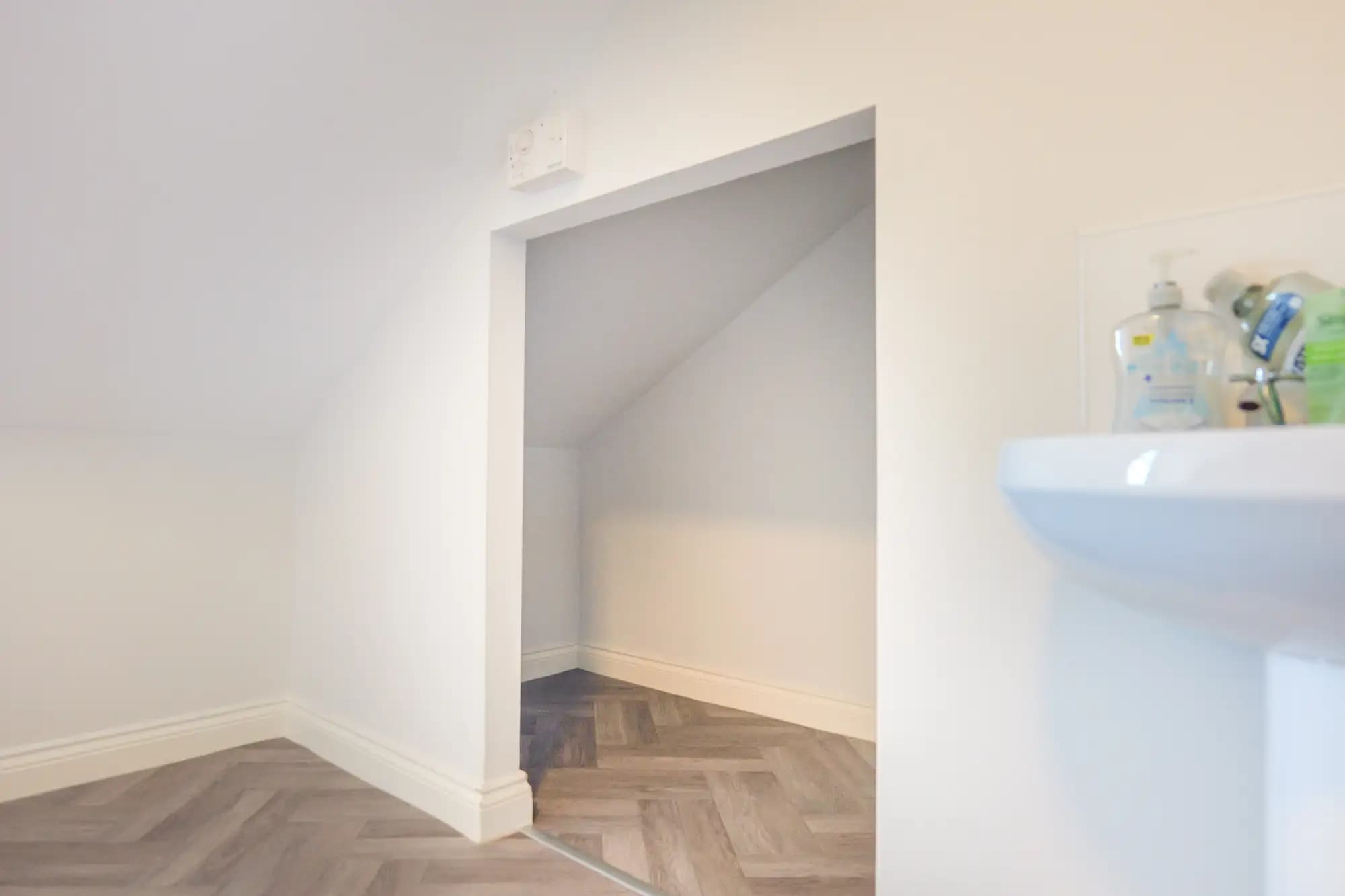 property photo 20 of 27