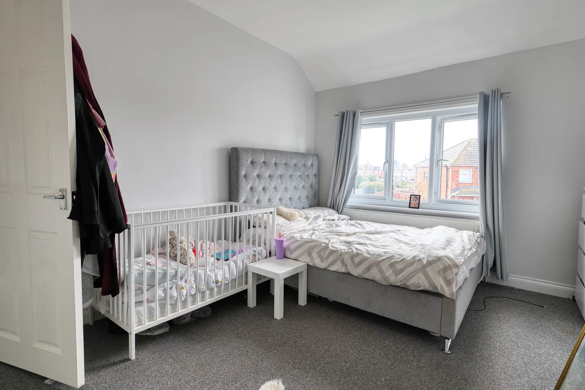 property photo 13 of 27
