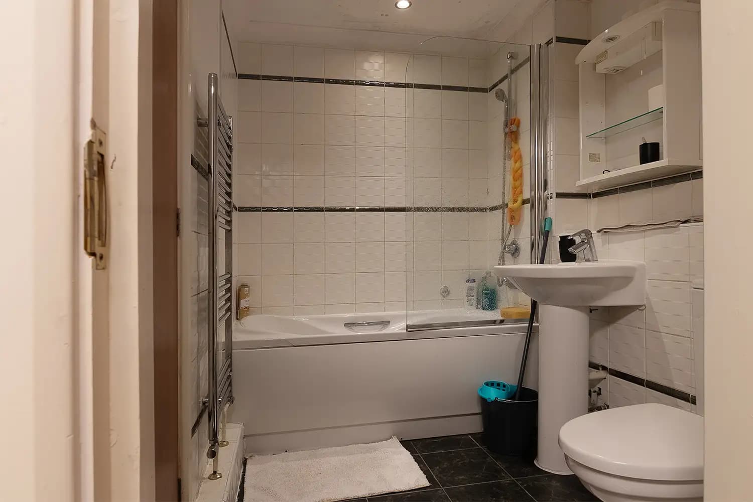 property photo 10 of 28