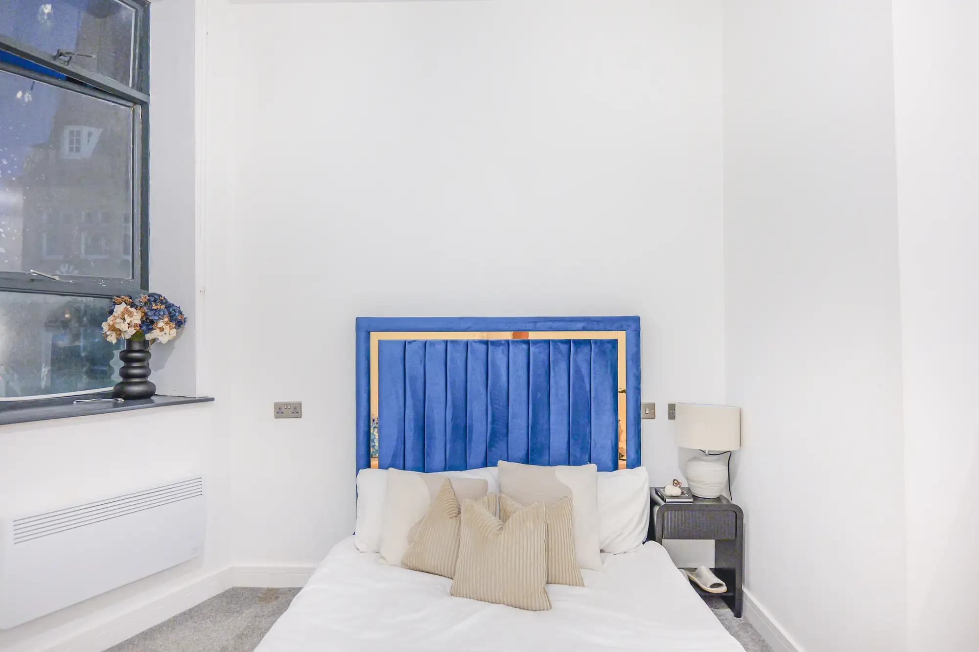 property photo 7 of 15