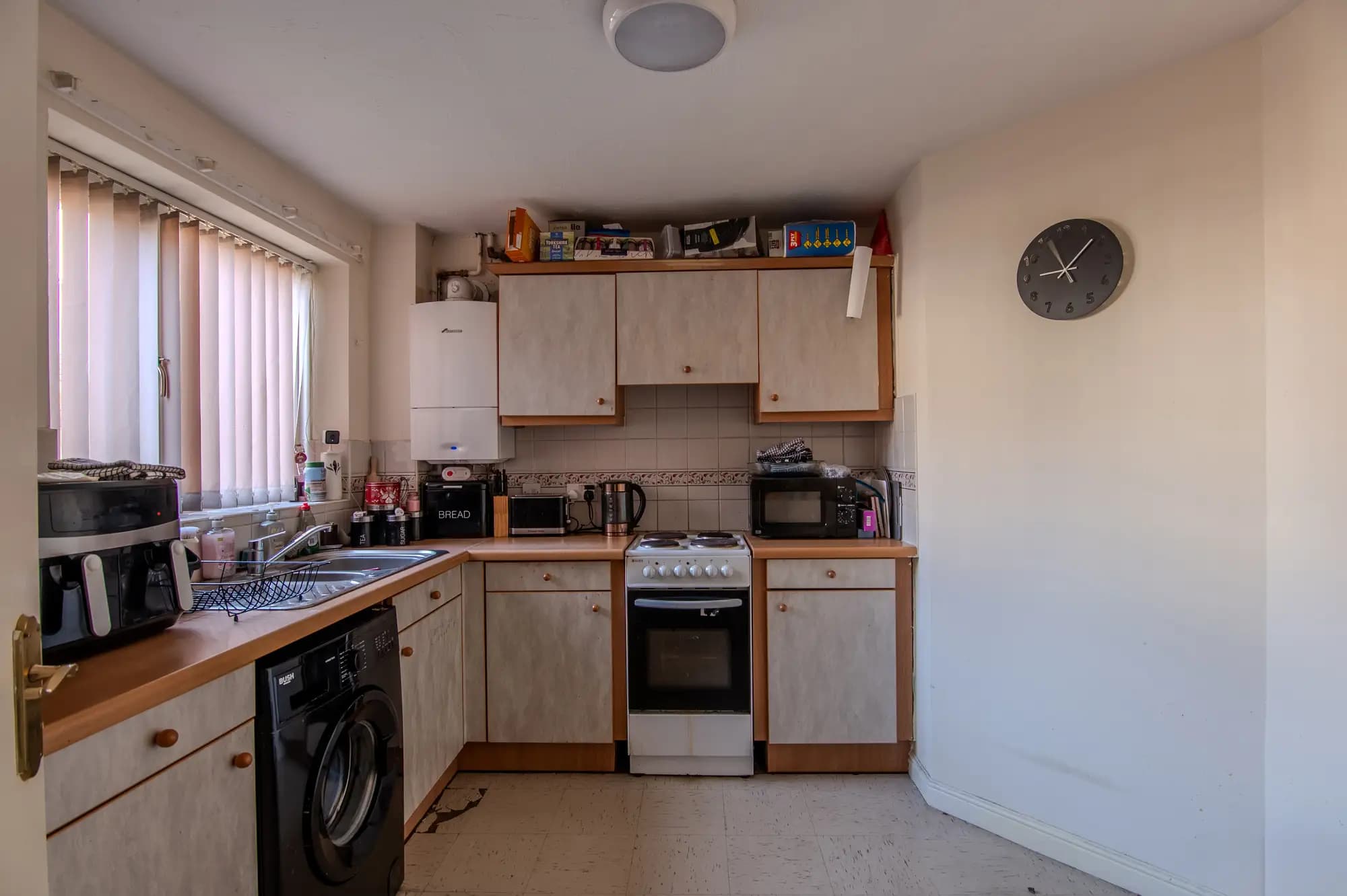 property photo 5 of 21