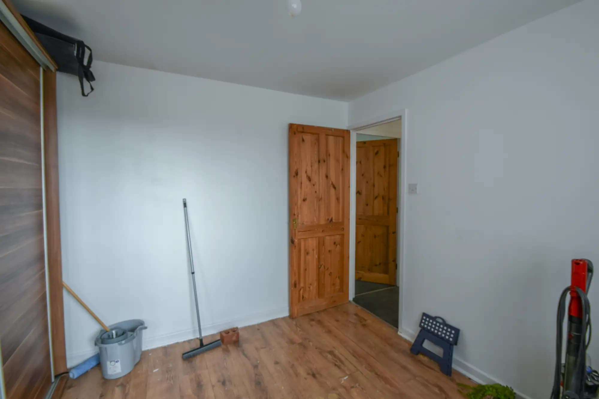 property photo 12 of 16