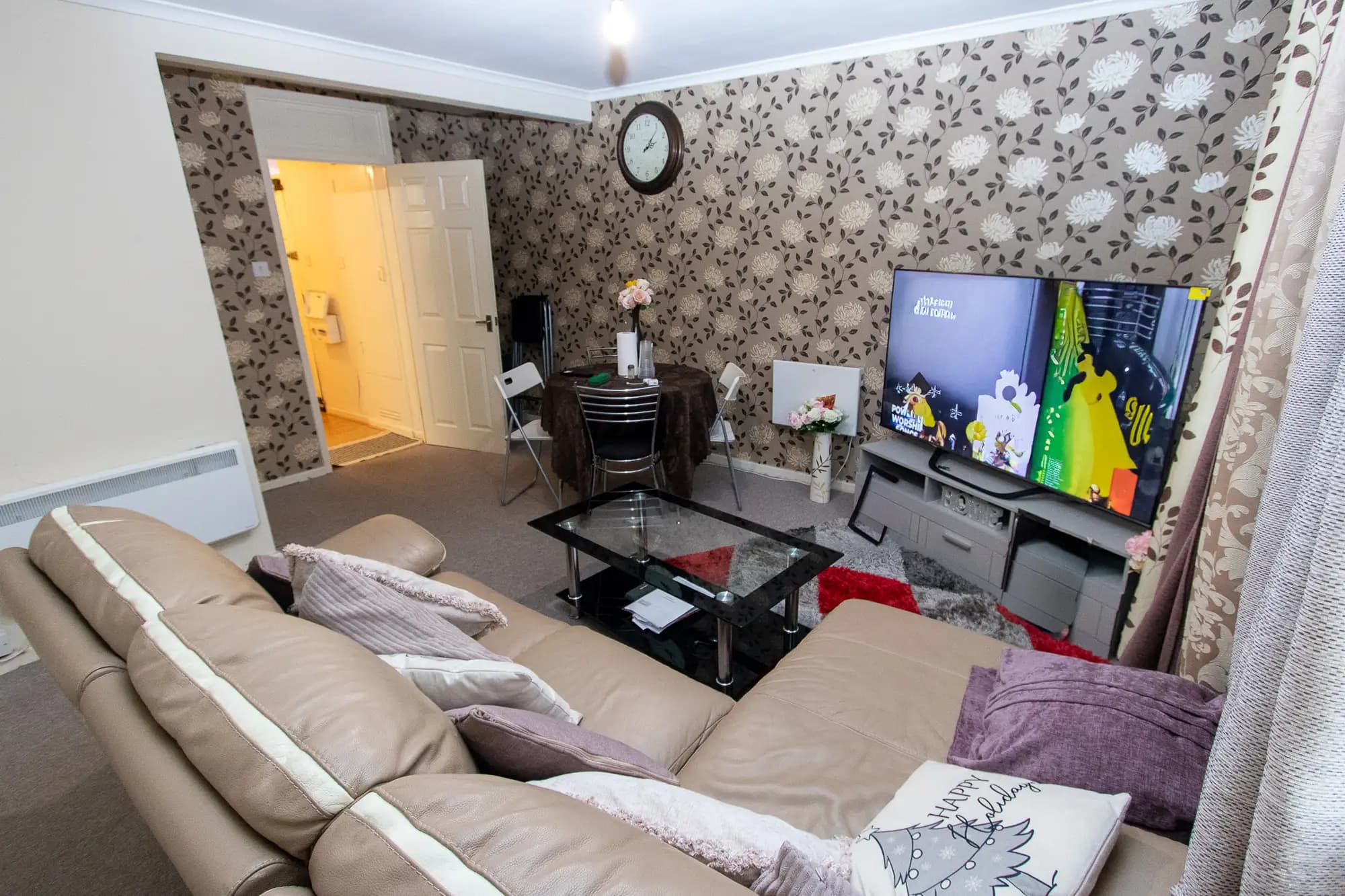 property photo 4 of 18