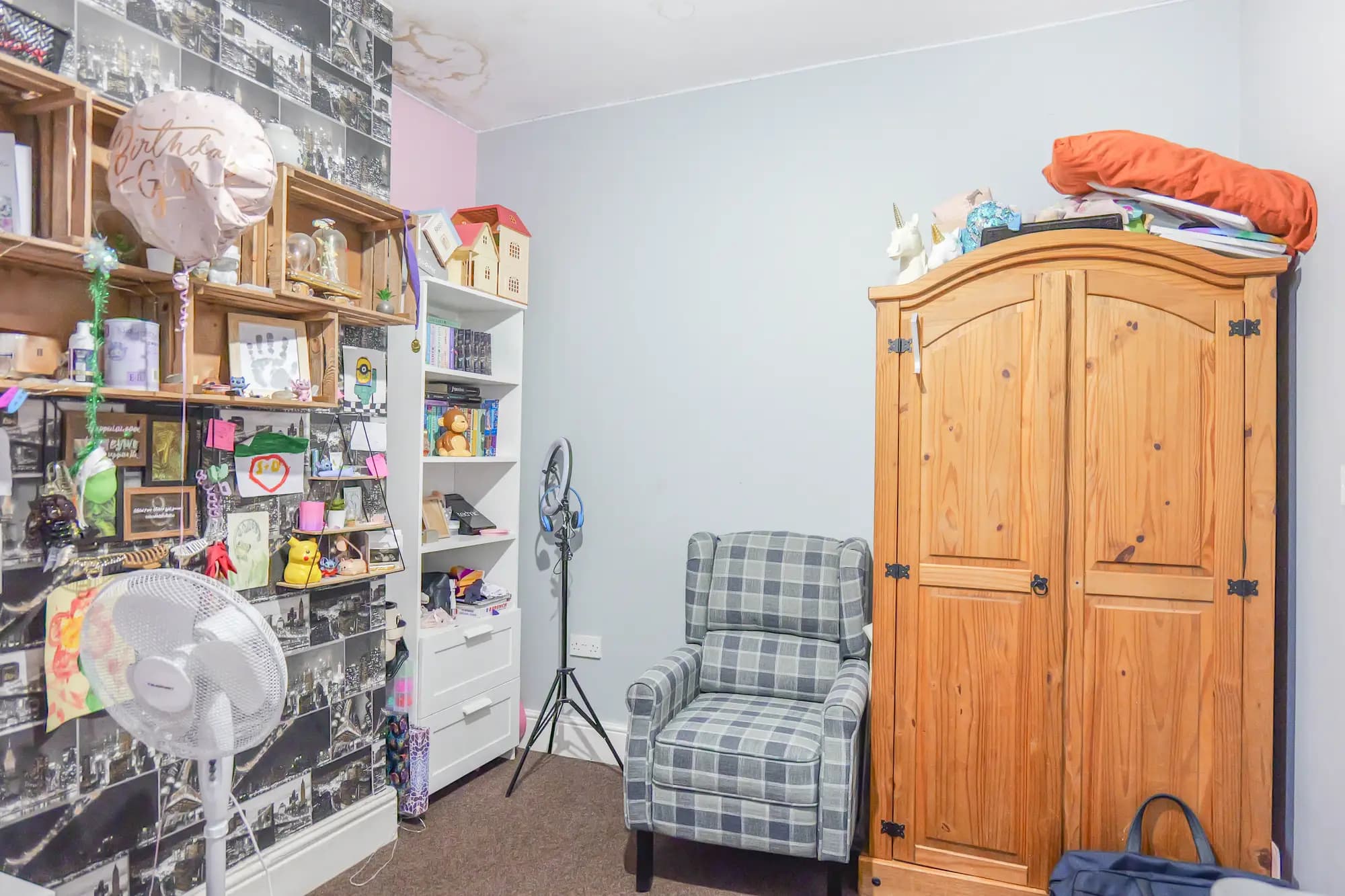 property photo 13 of 23
