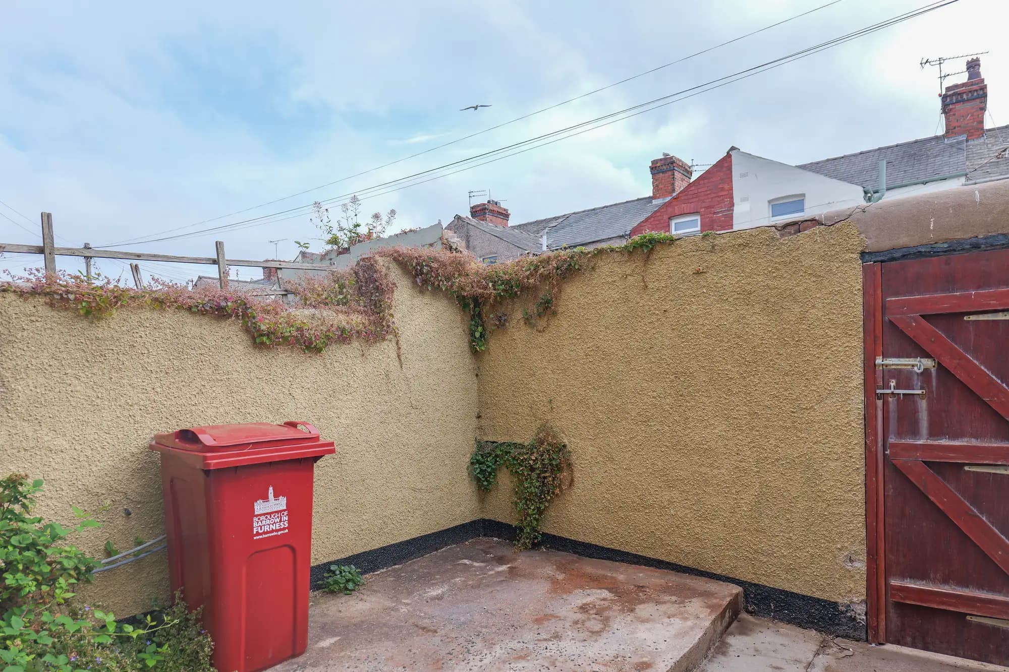 property photo 17 of 19