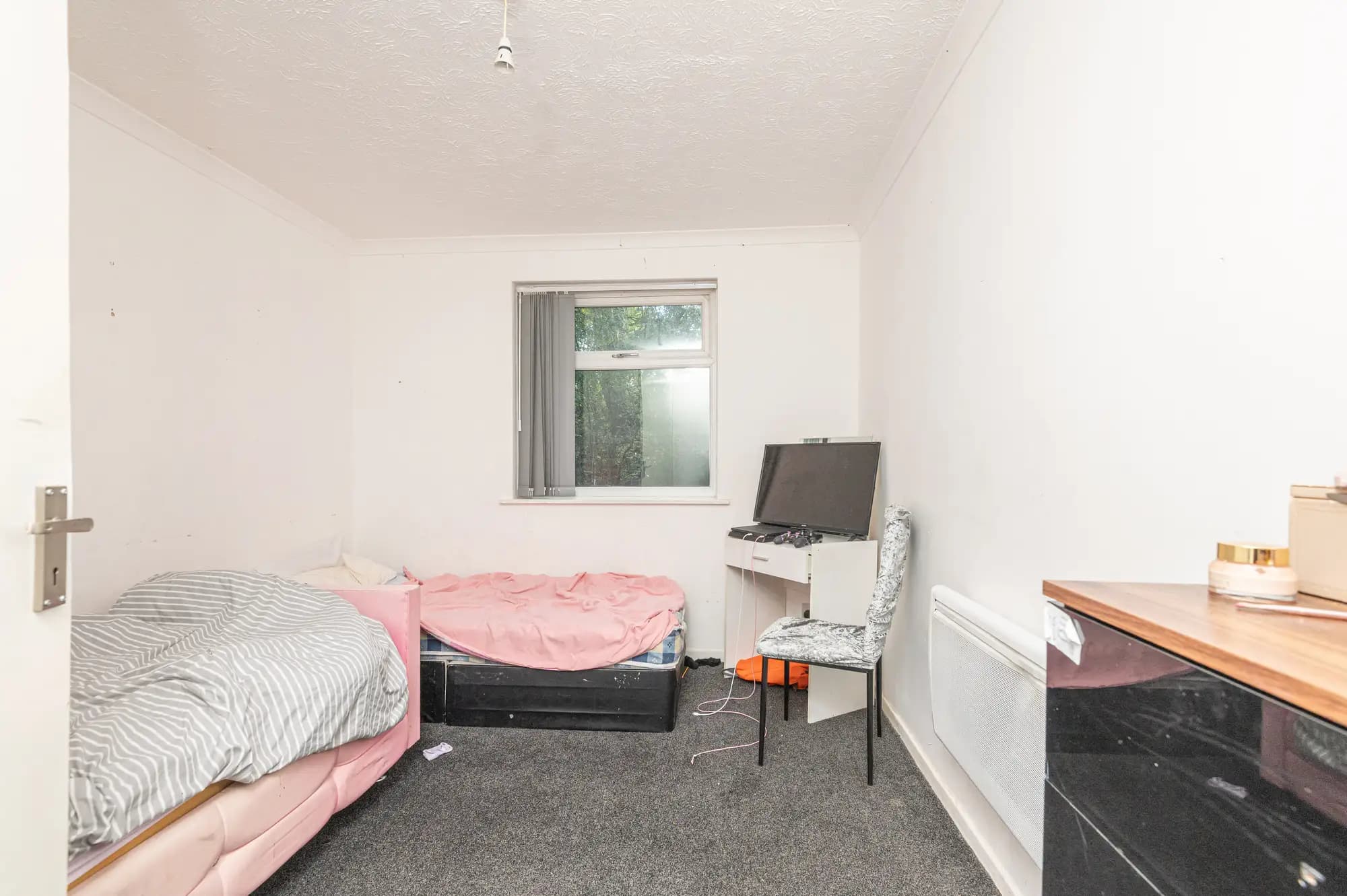 property photo 9 of 20