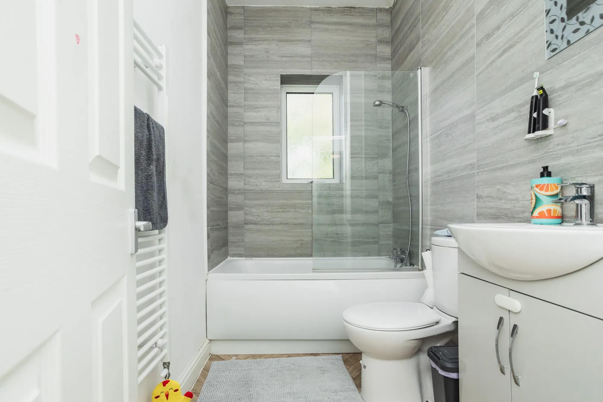 property photo 8 of 22