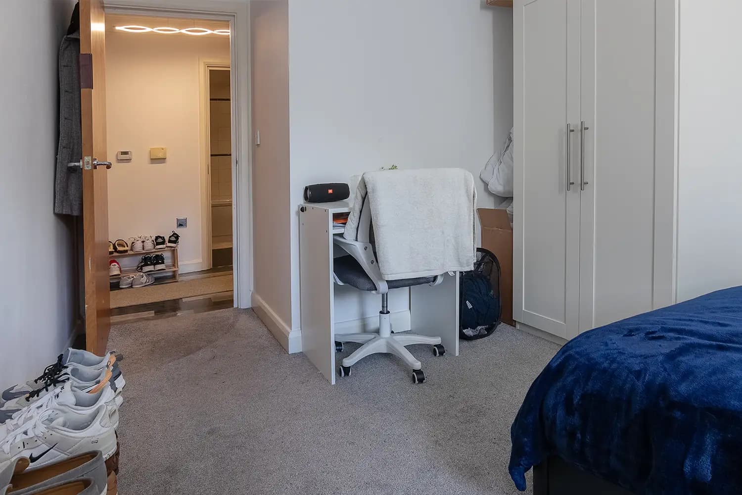 property photo 17 of 28