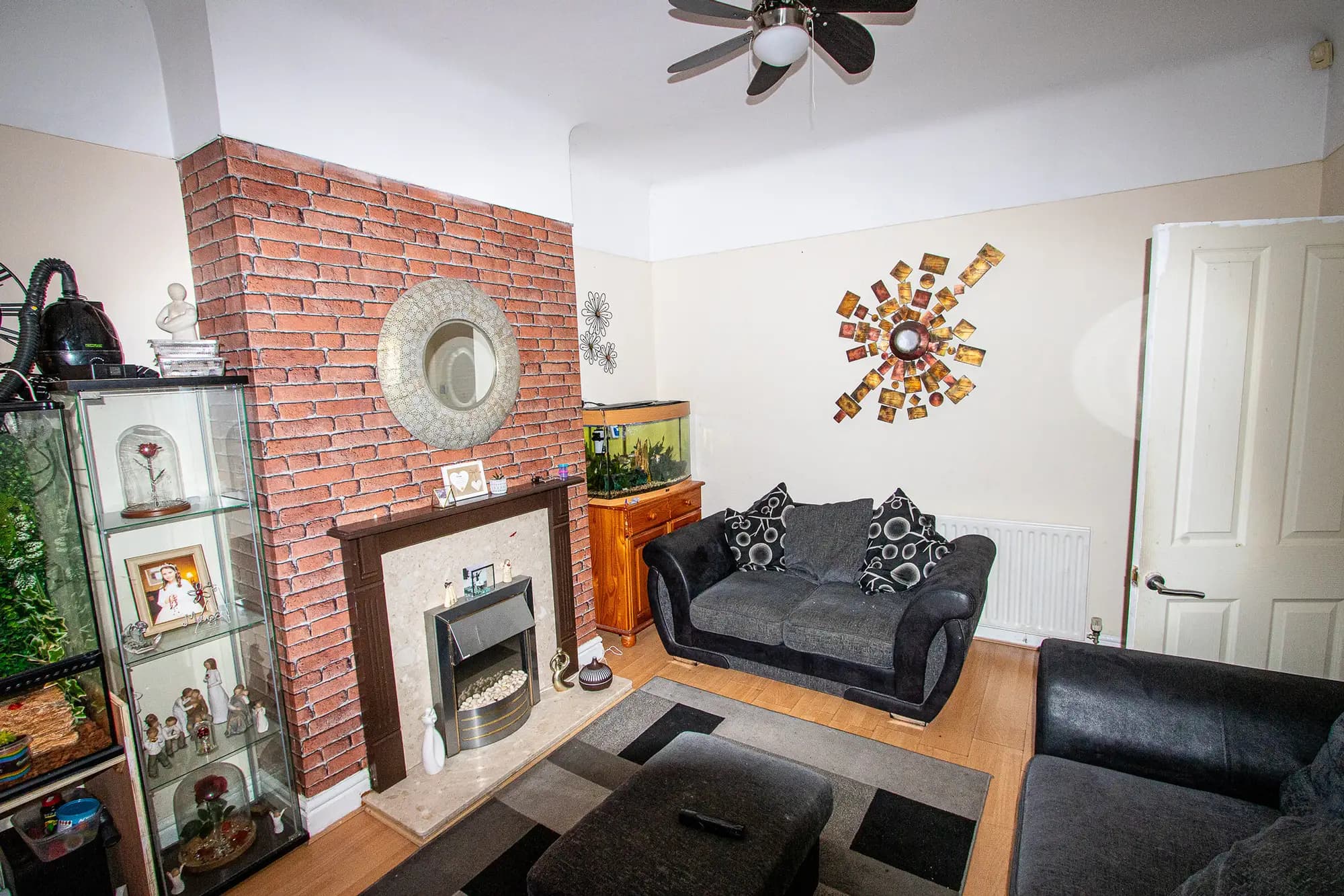 property photo 5 of 24