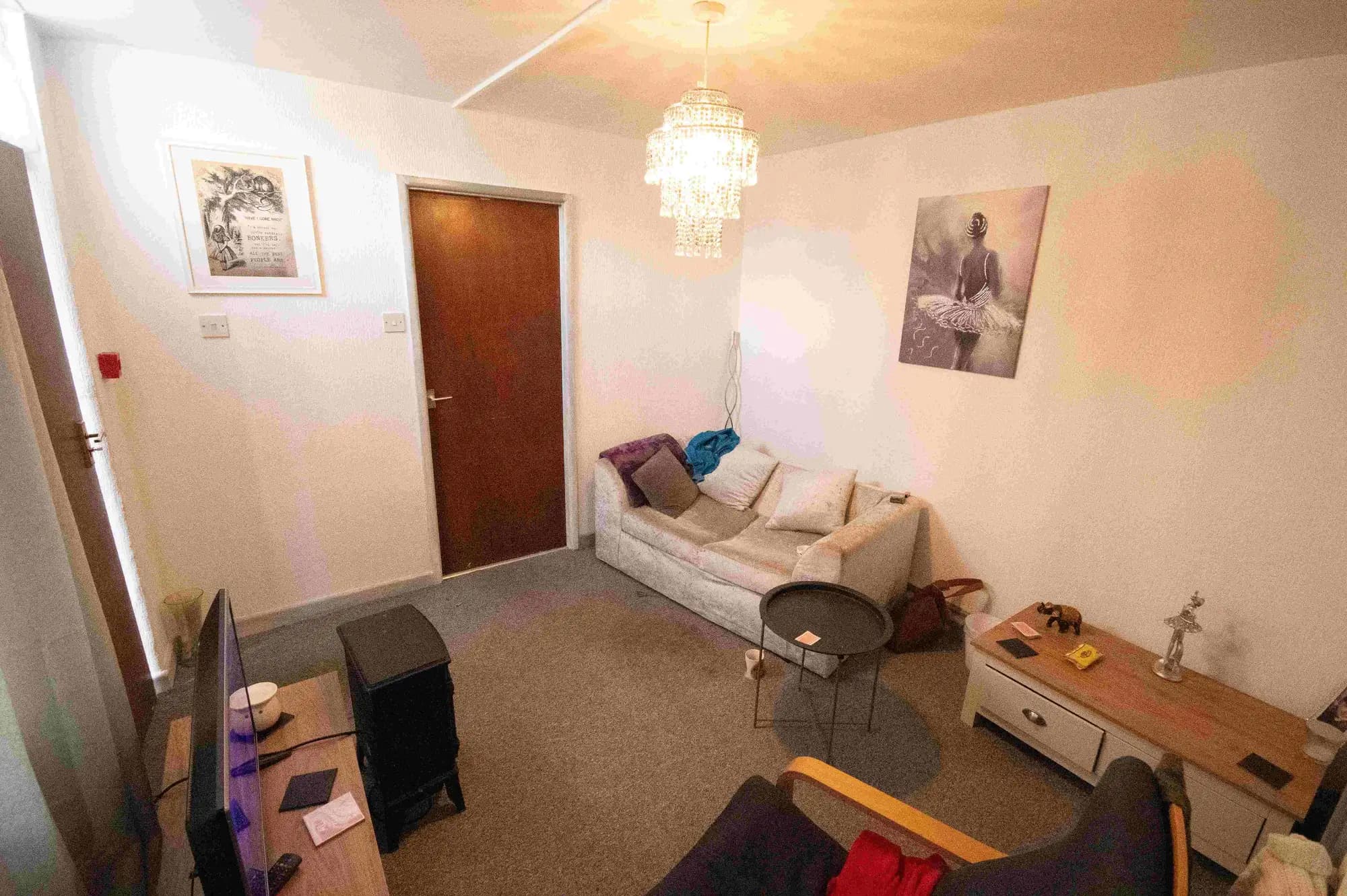 property photo 5 of 28