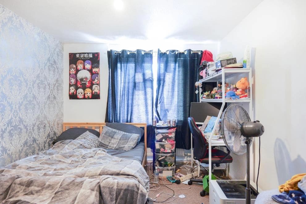 property photo 13 of 19