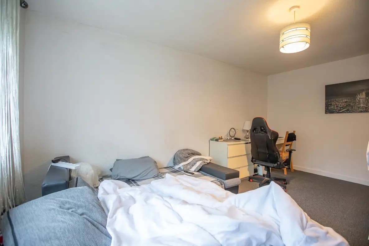 property photo 15 of 23