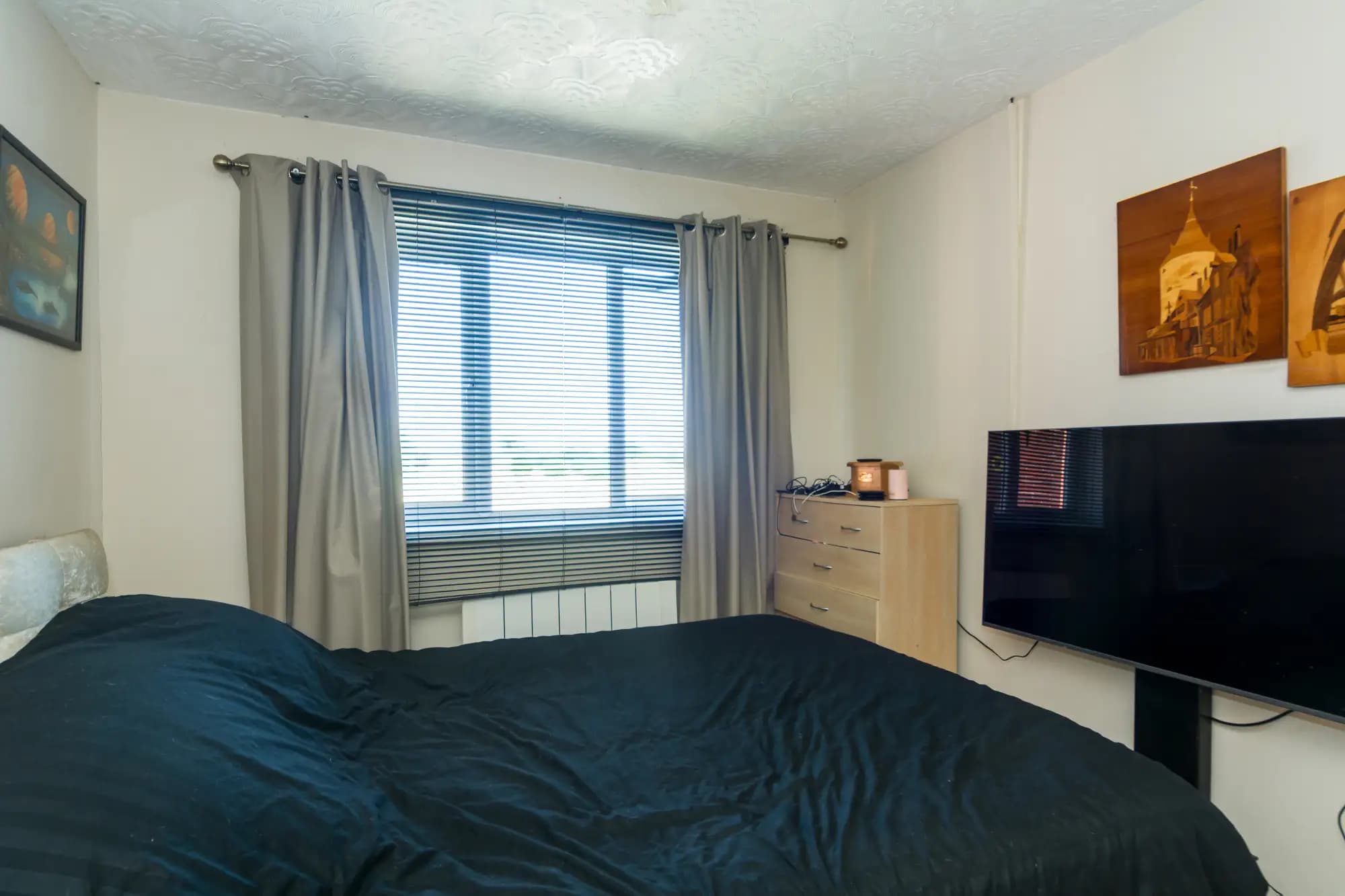 property photo 14 of 28