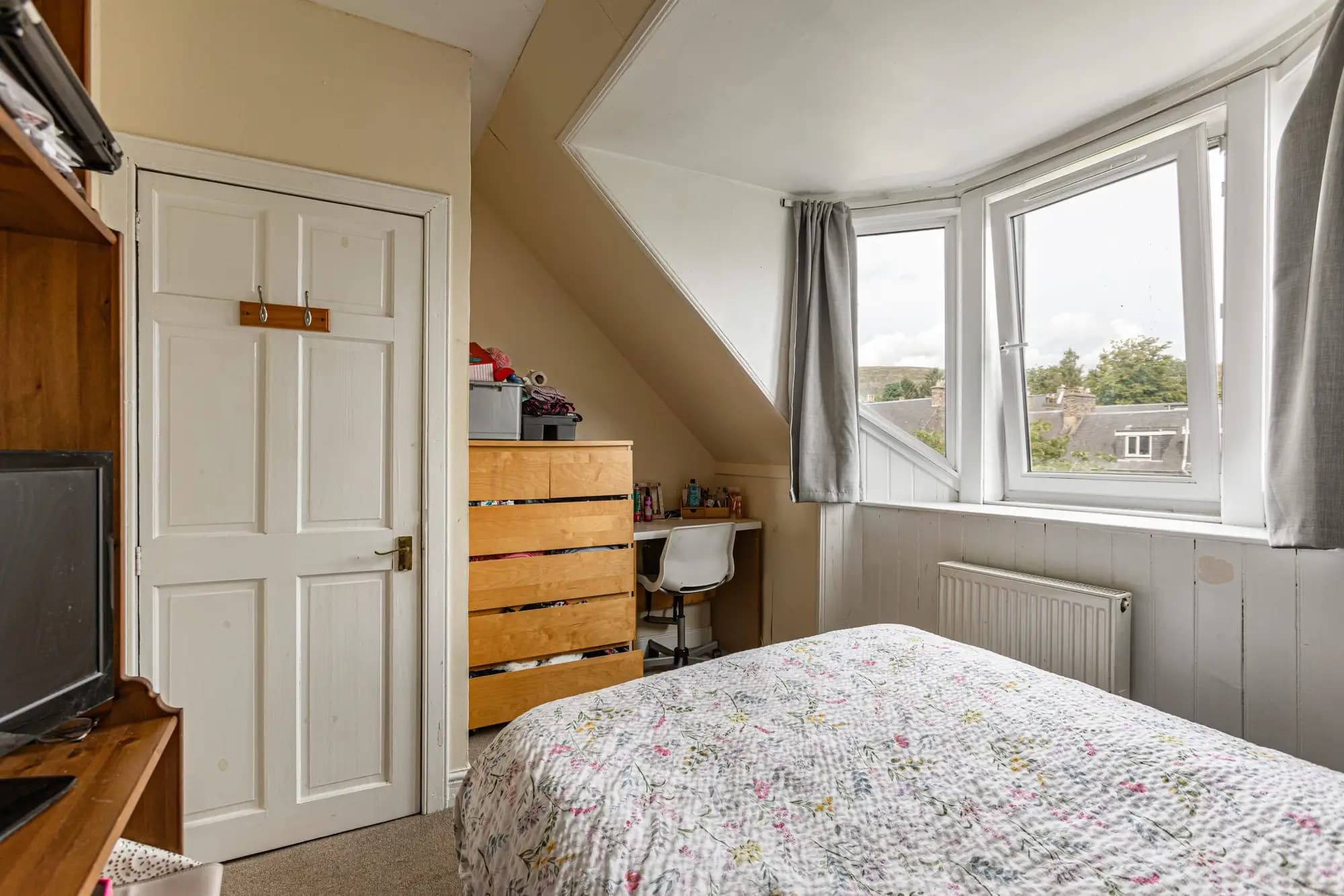 property photo 22 of 37