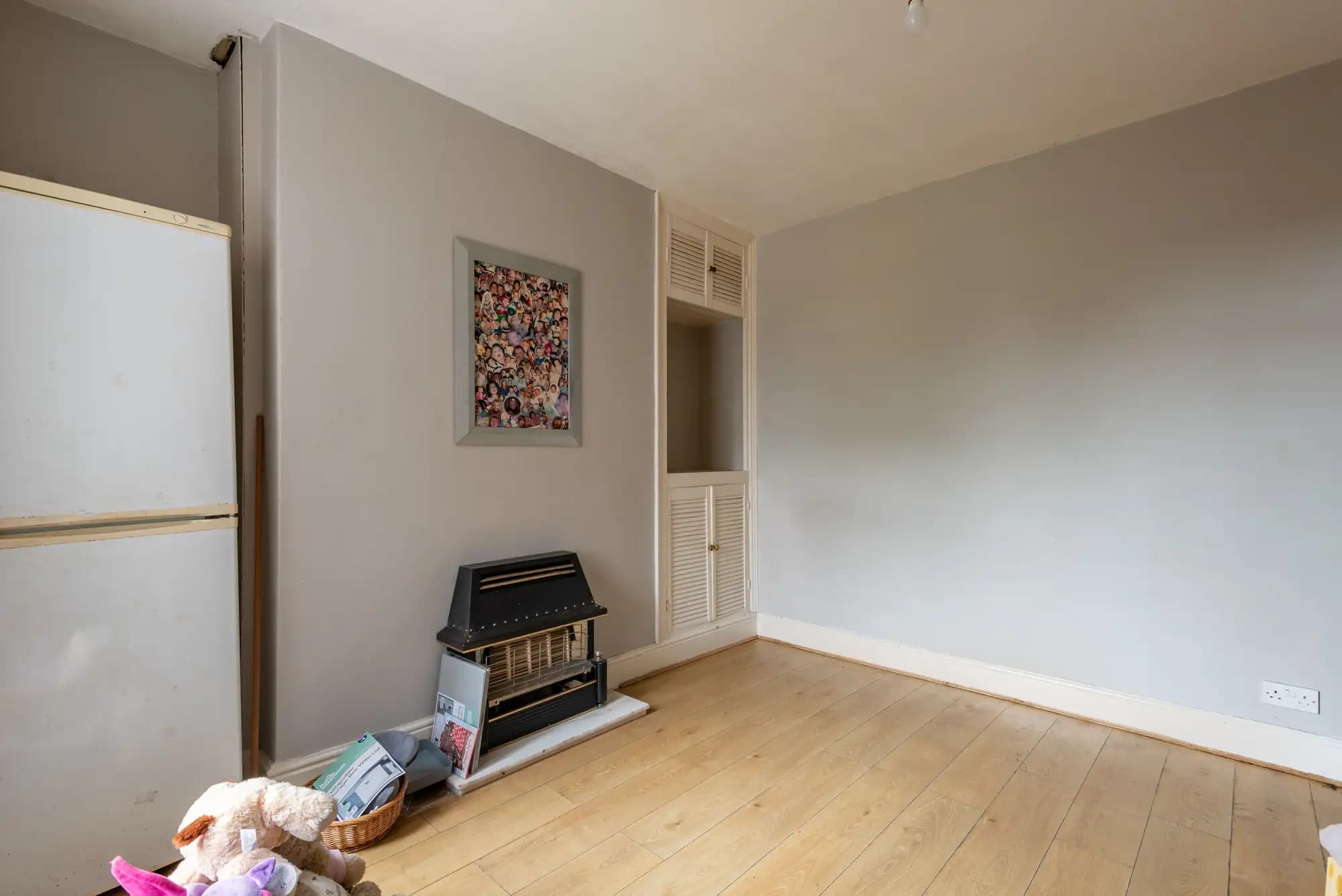 property photo 6 of 29