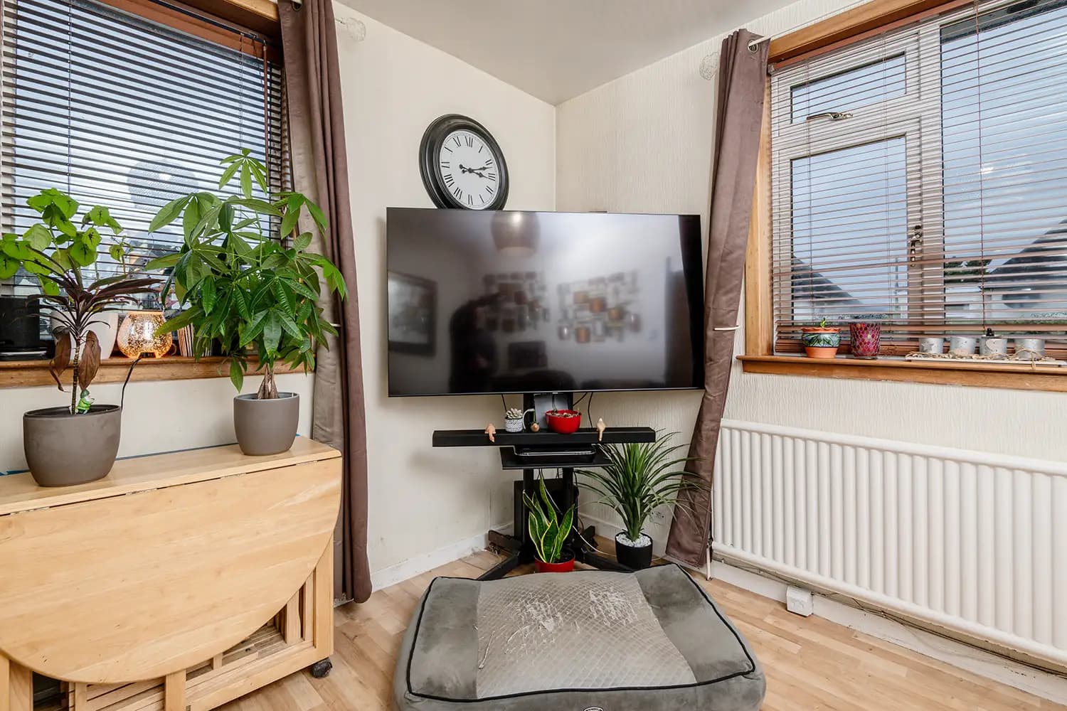 property photo 4 of 20