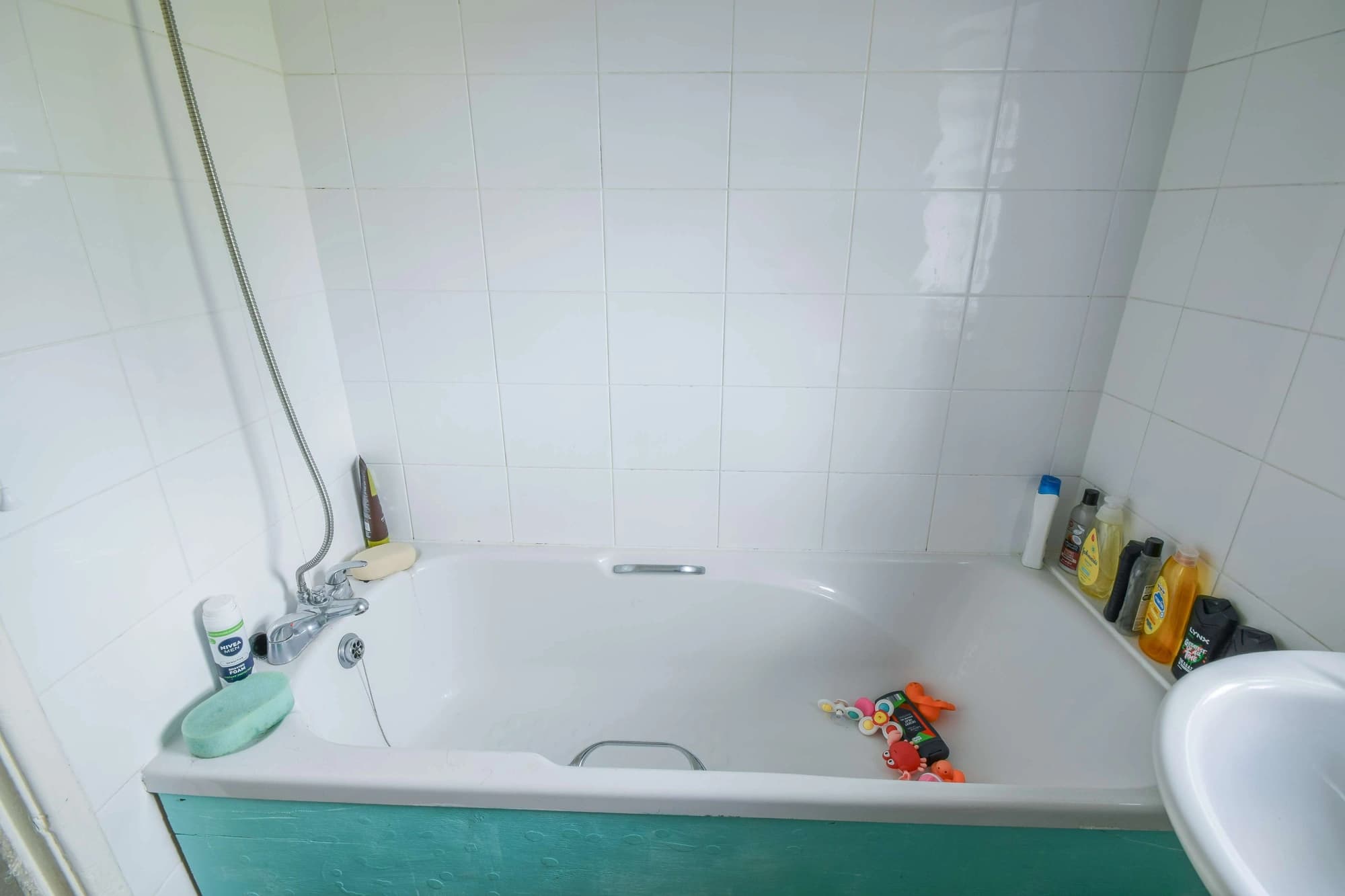 property photo 6 of 17