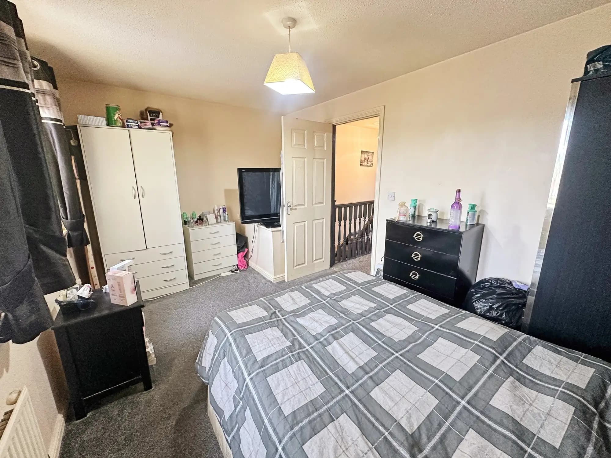 property photo 21 of 27