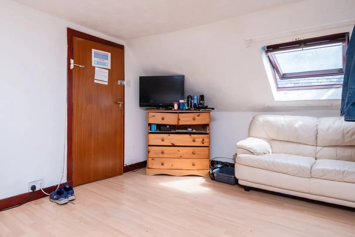 property photo 32 of 39