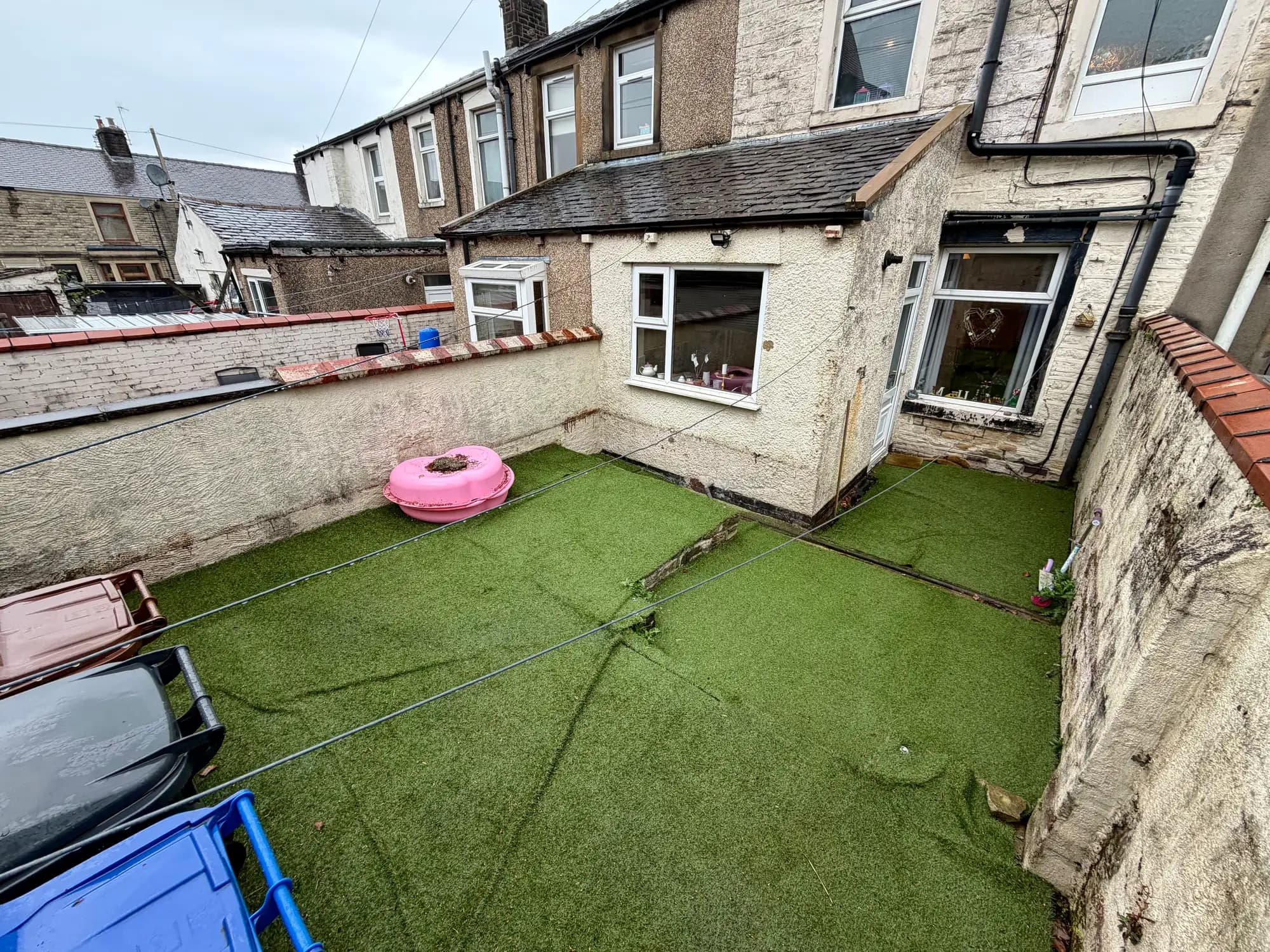 property photo 16 of 17