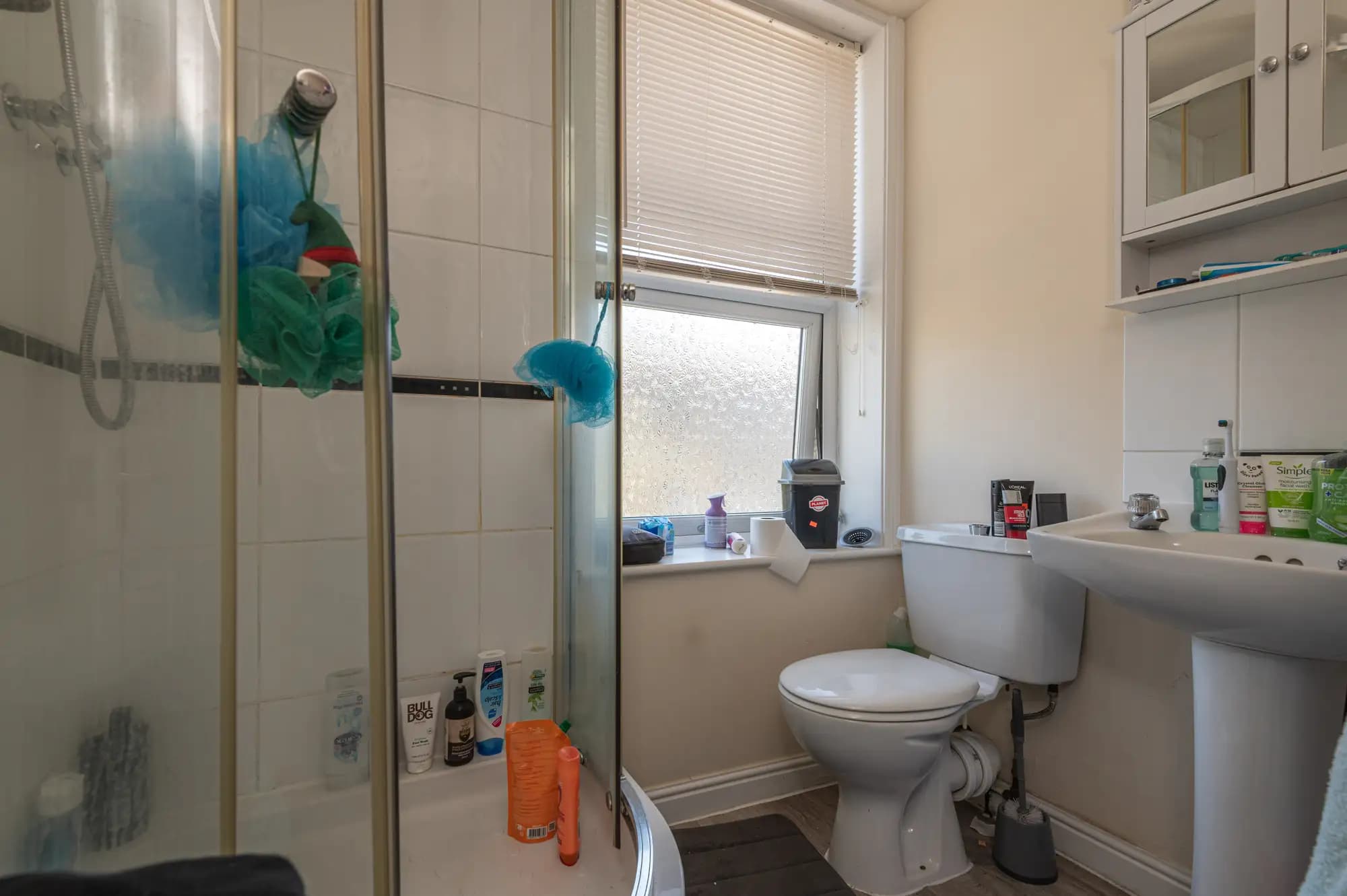 property photo 9 of 19