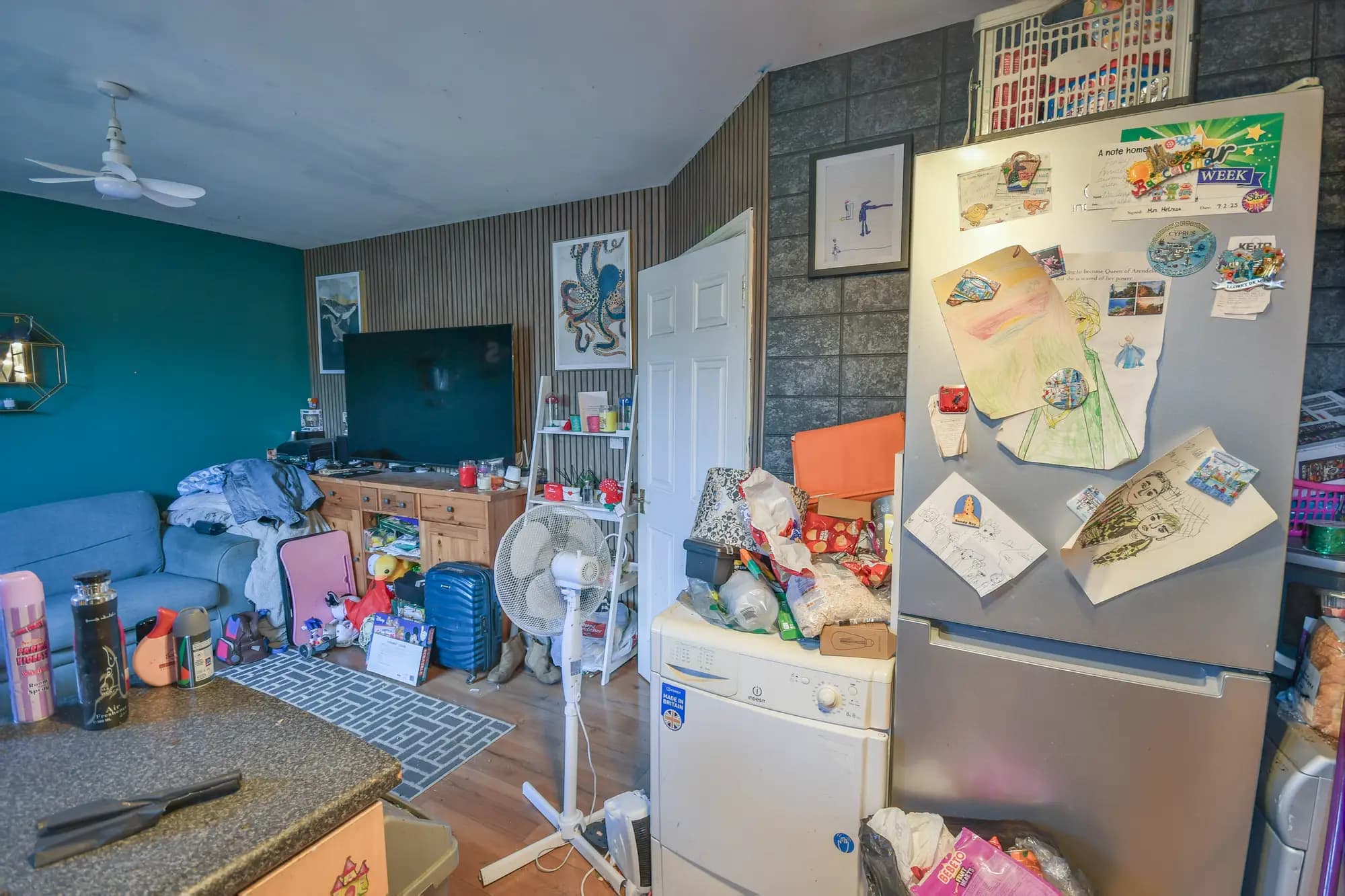 property photo 7 of 15