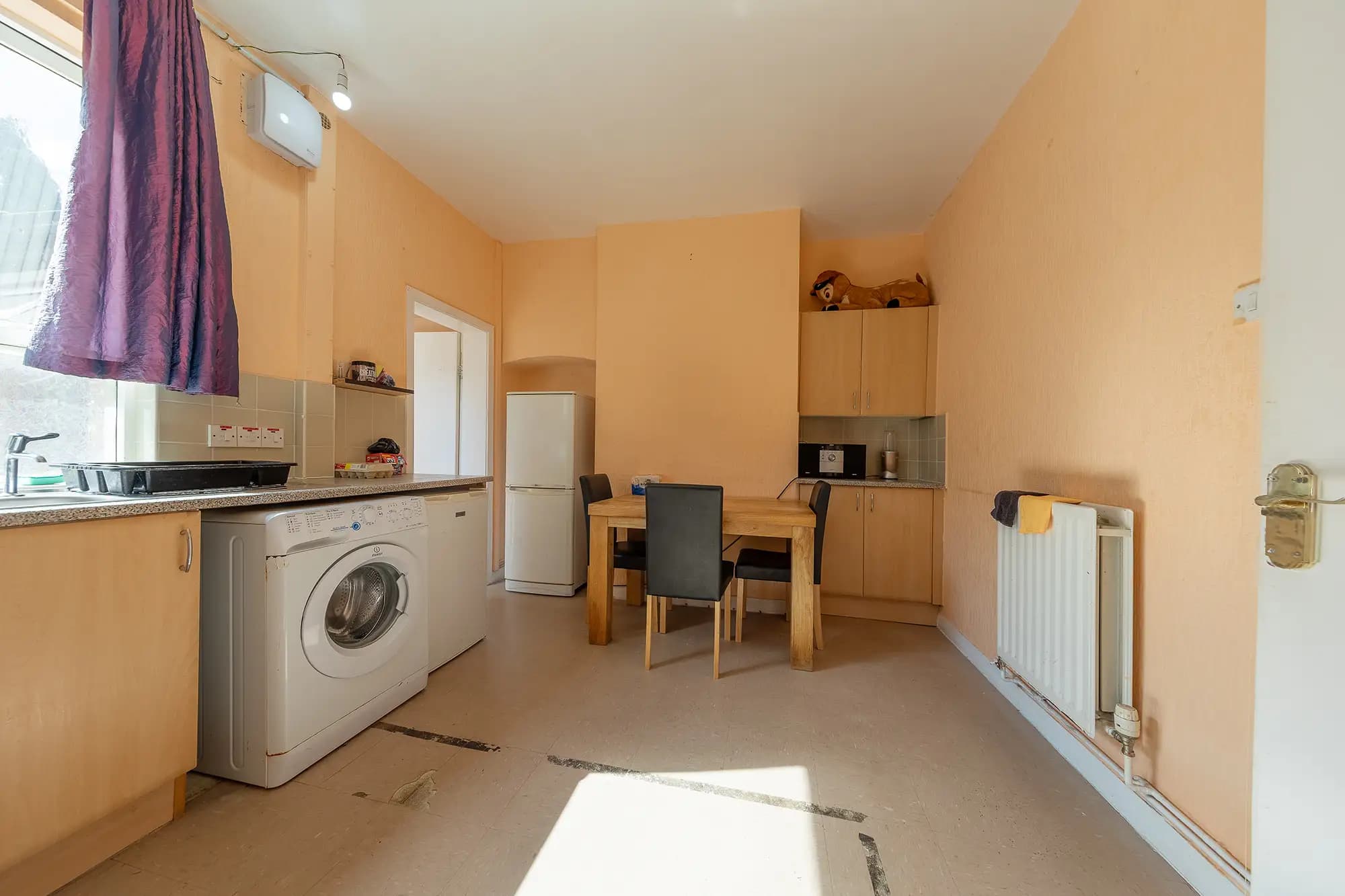 property photo 5 of 22