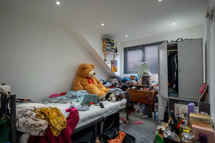 property photo 13 of 21