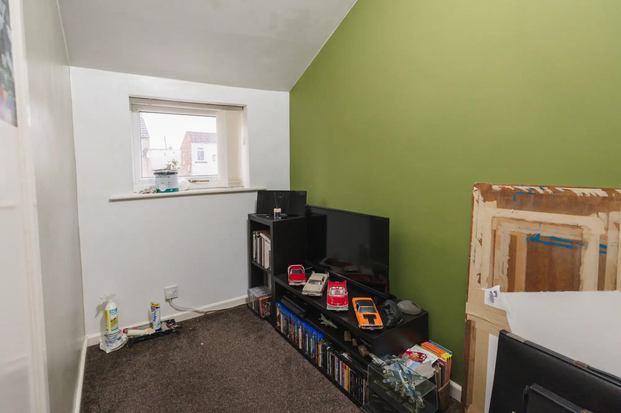 property photo 15 of 19
