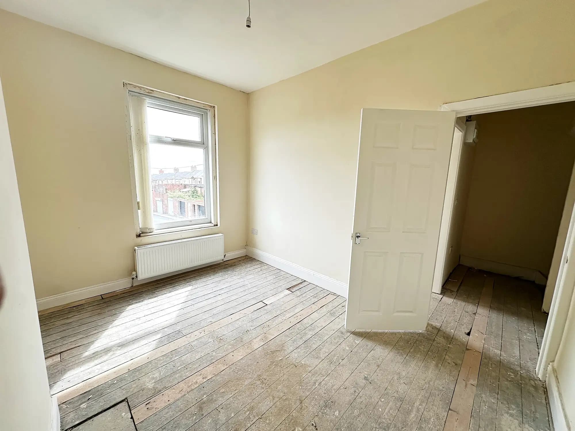 property photo 9 of 22