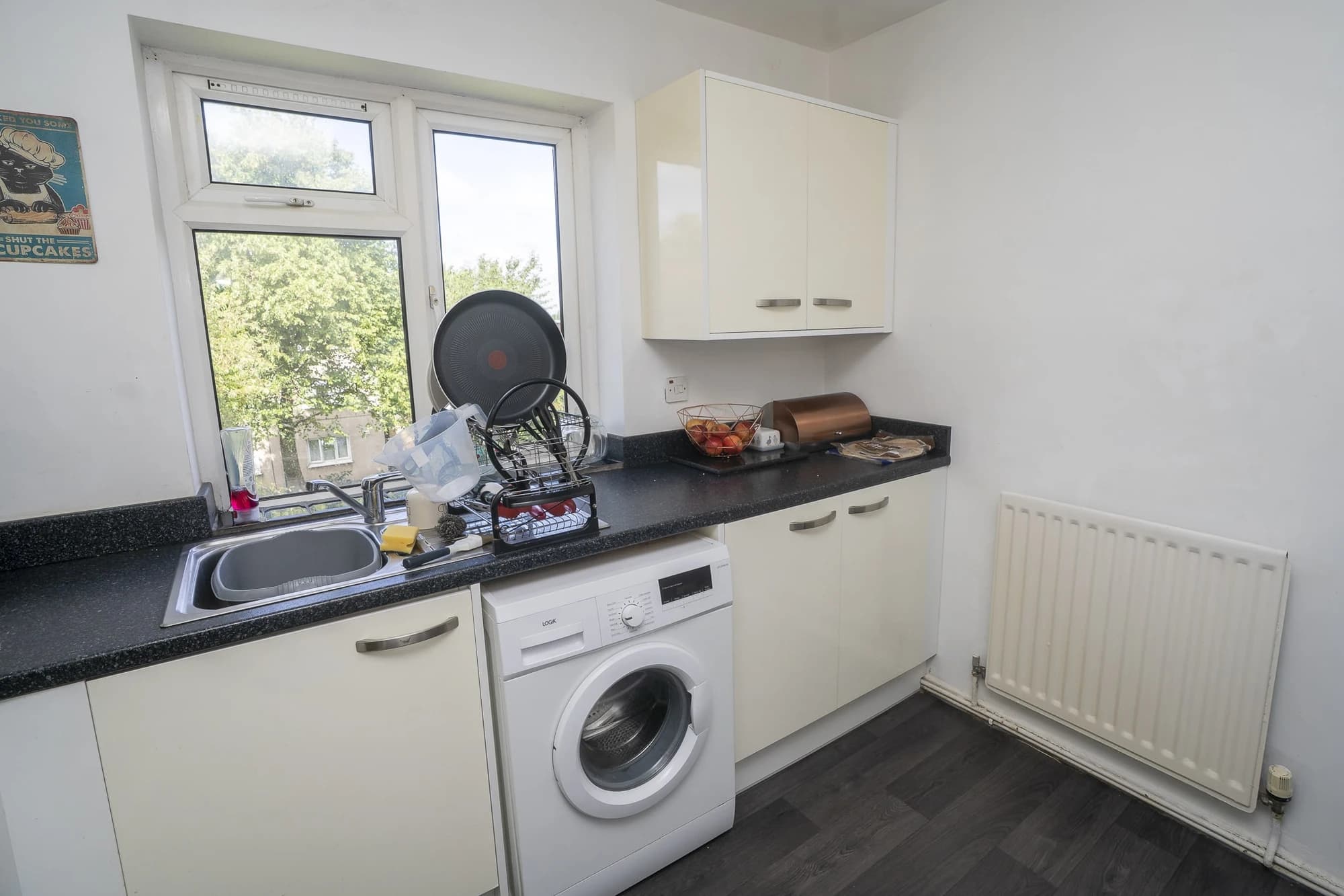 property photo 6 of 20