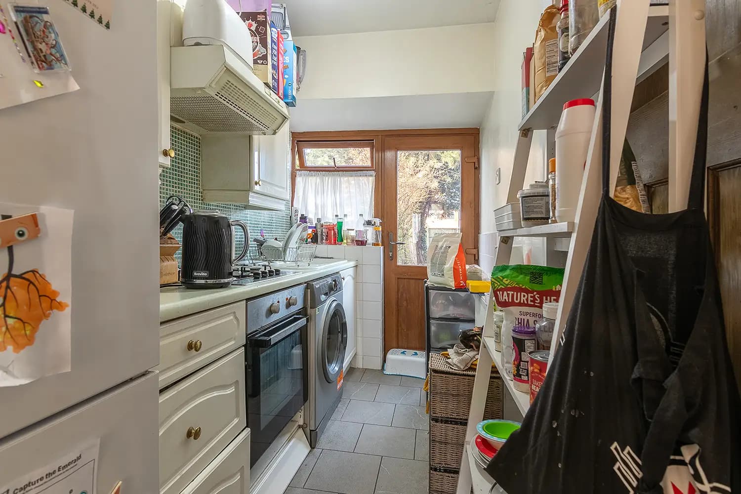 property photo 6 of 17