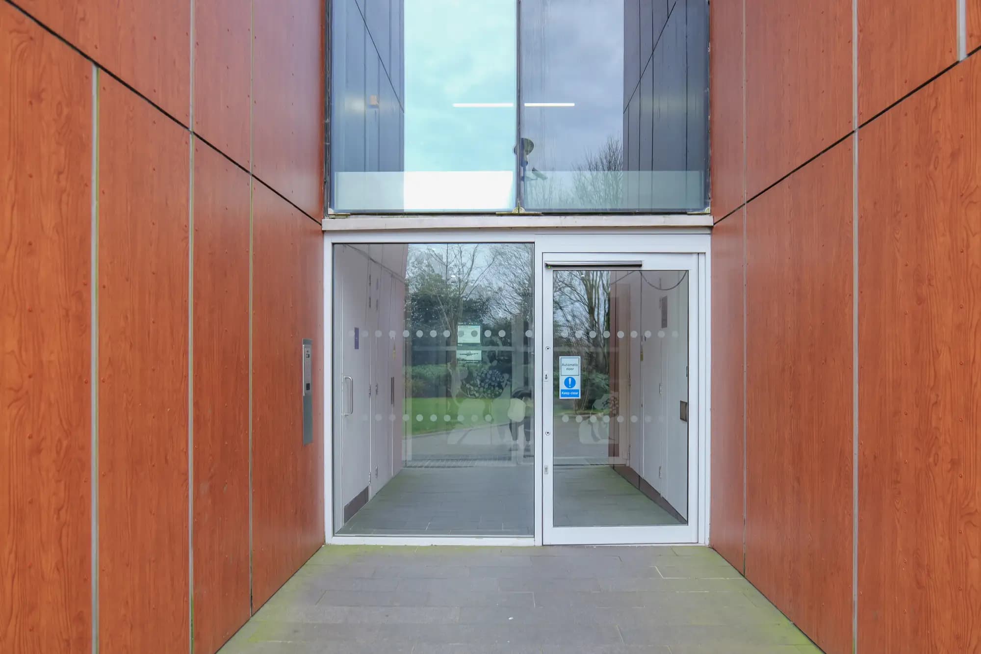 property photo 18 of 24