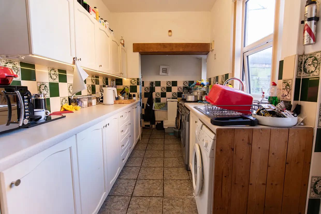 property photo 10 of 21