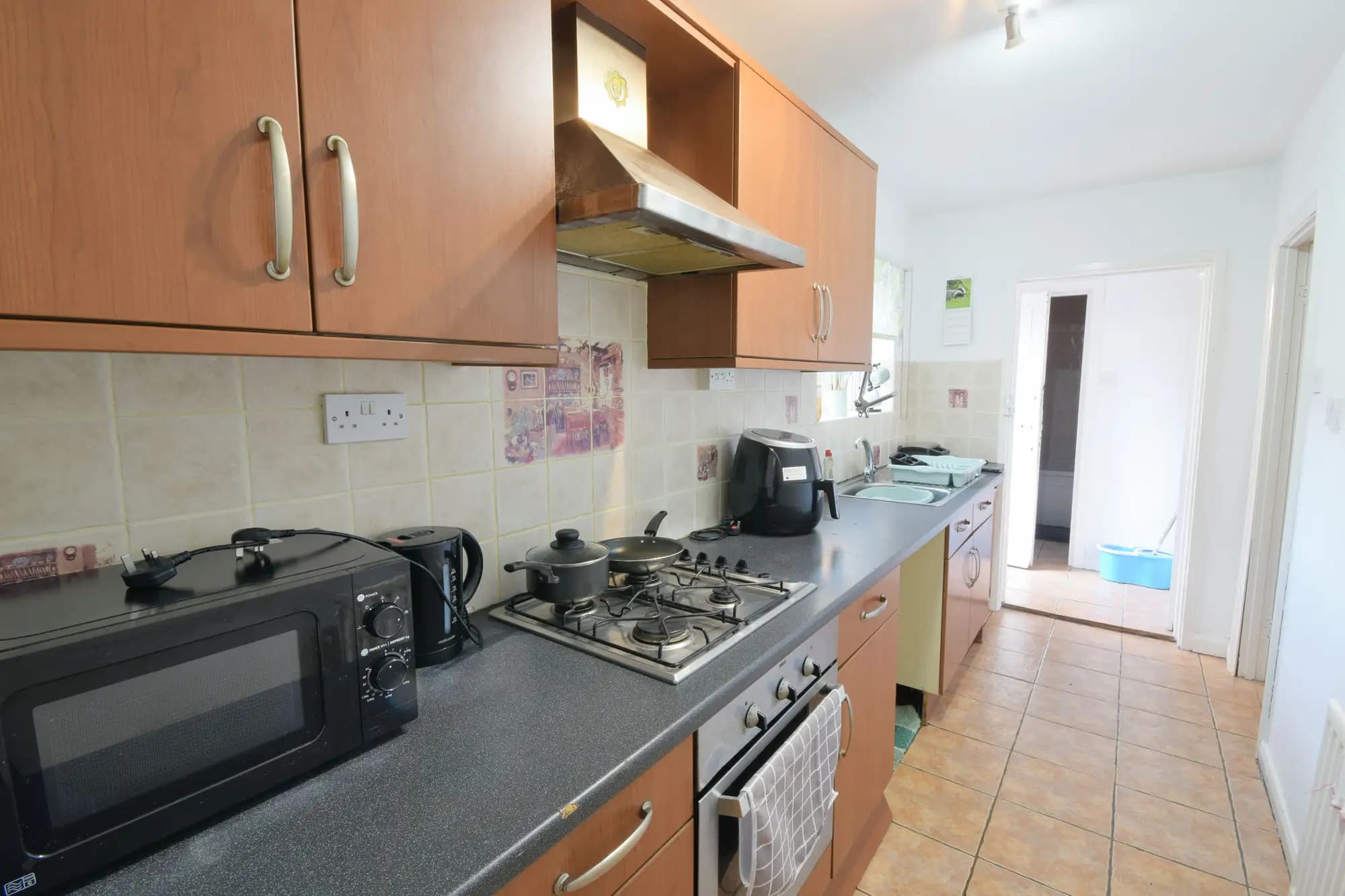 property photo 6 of 25