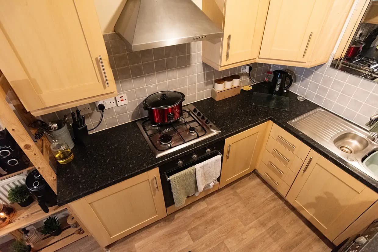property photo 5 of 23
