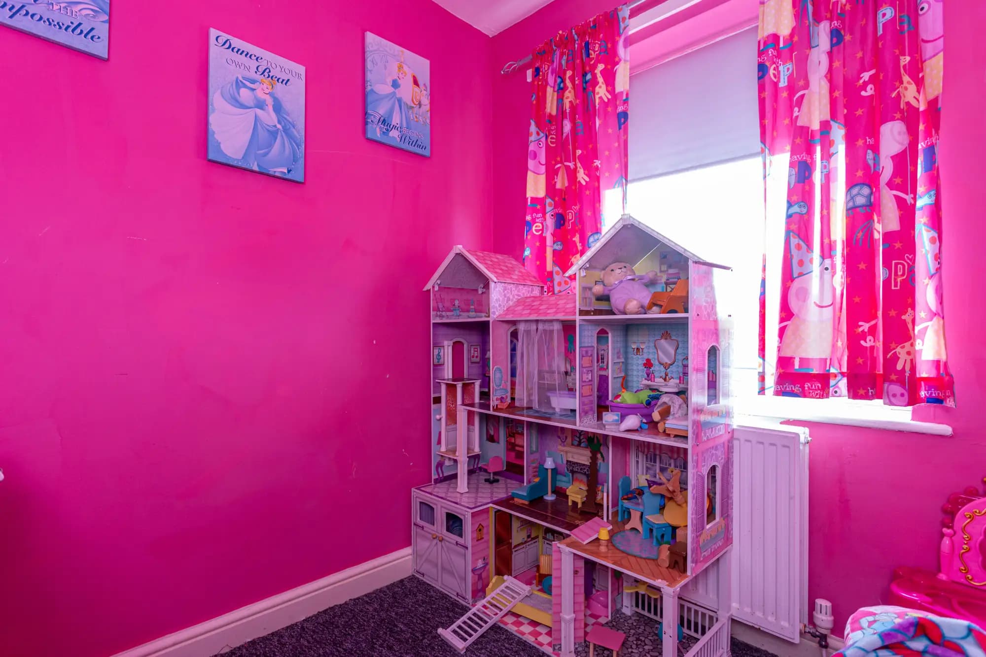 property photo 10 of 17