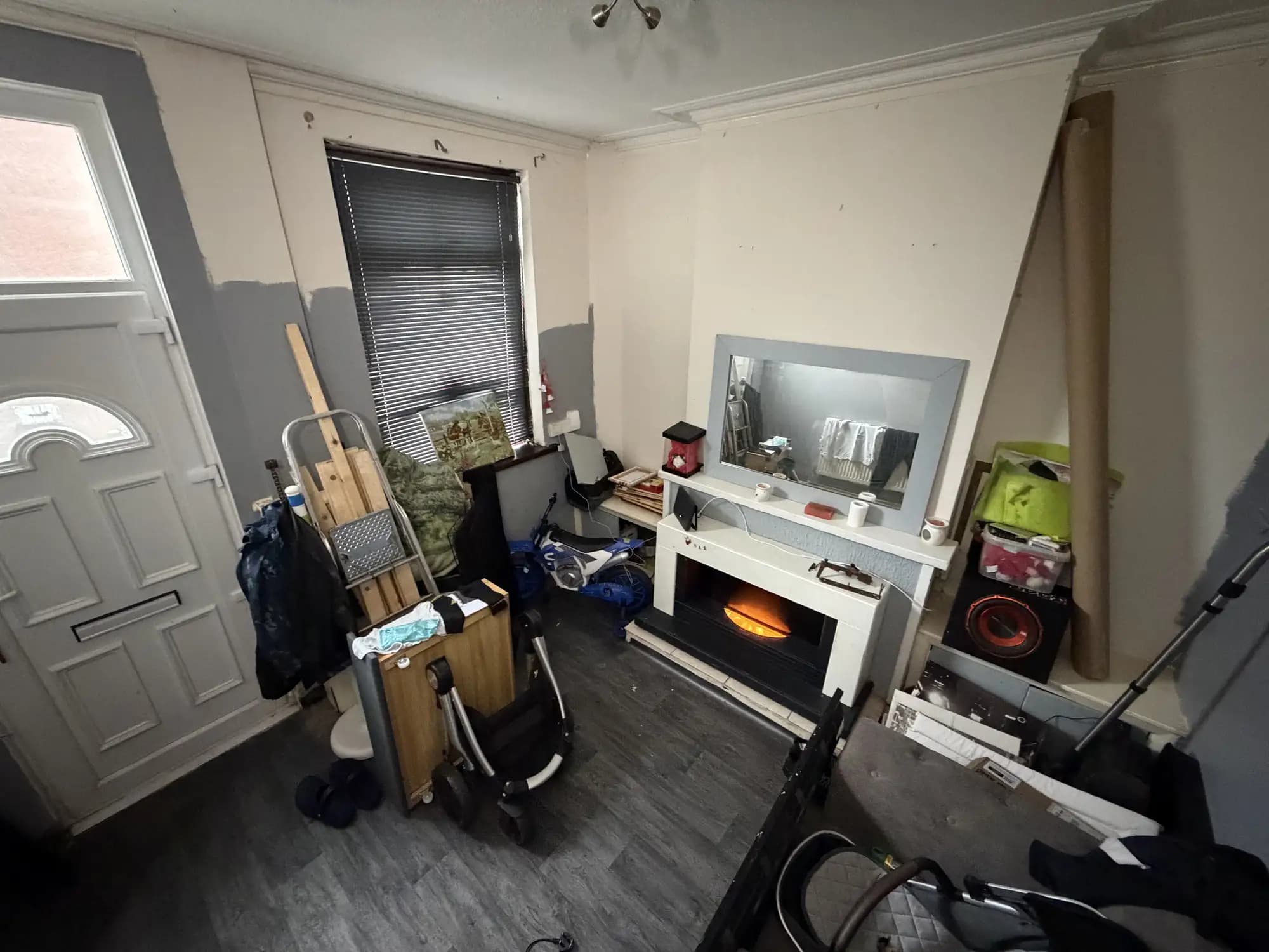 property photo 5 of 18