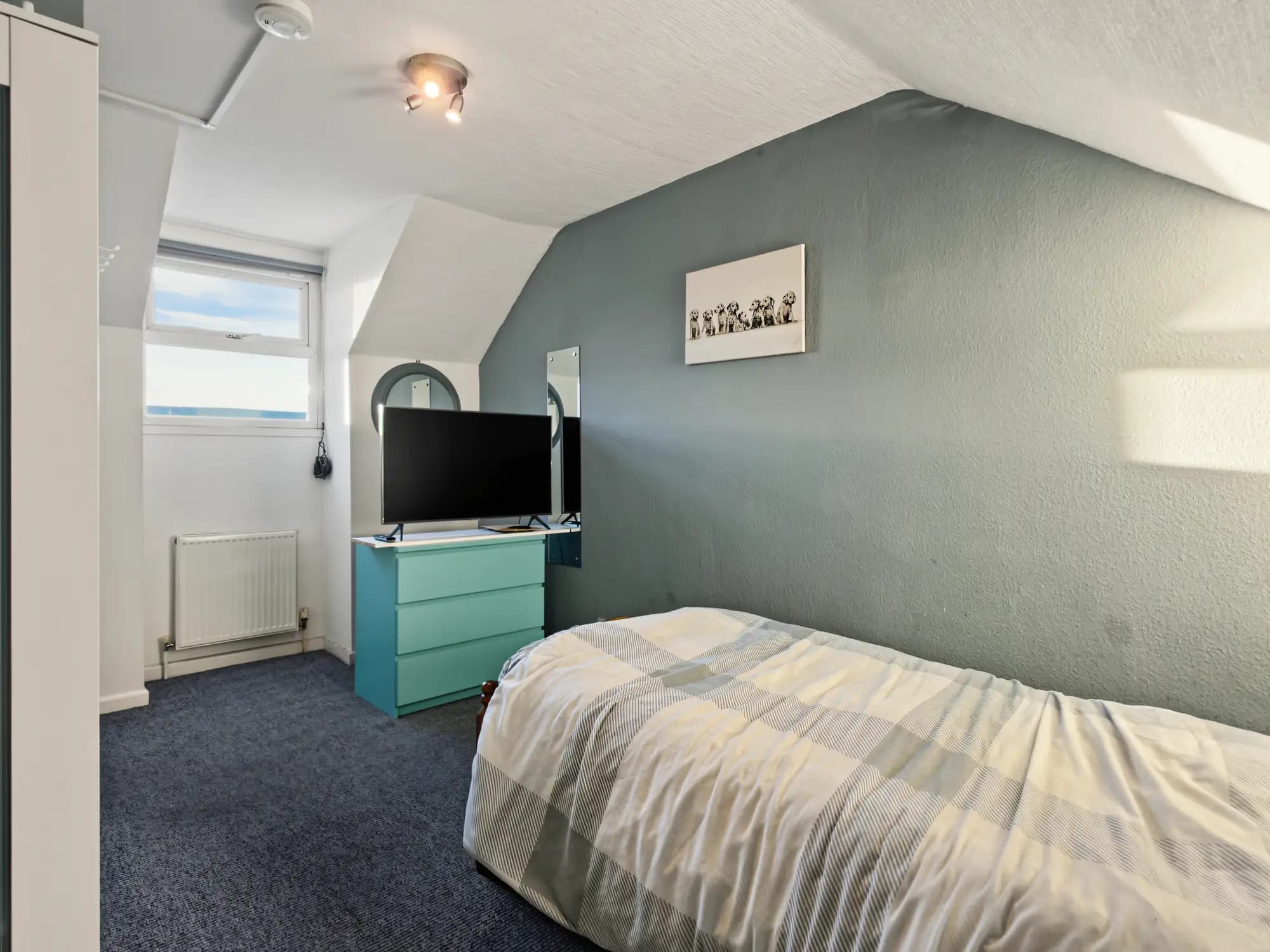 property photo 16 of 23