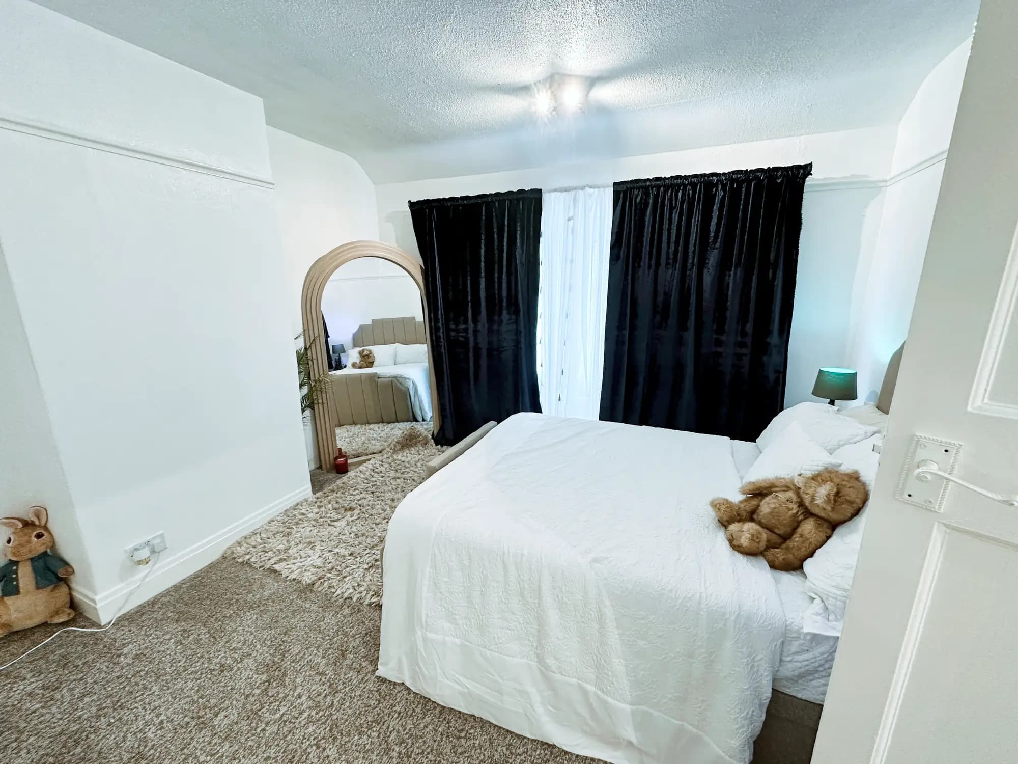 property photo 18 of 28