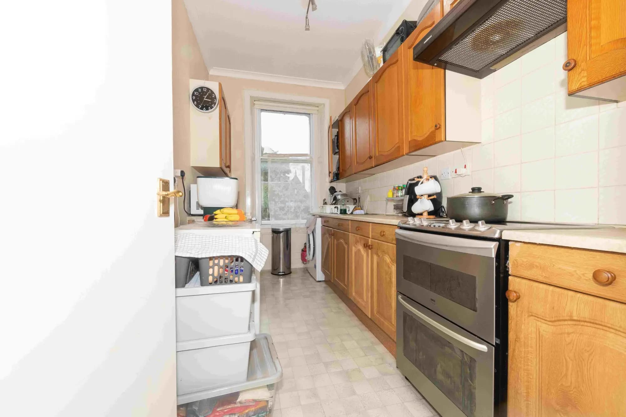 property photo 5 of 12