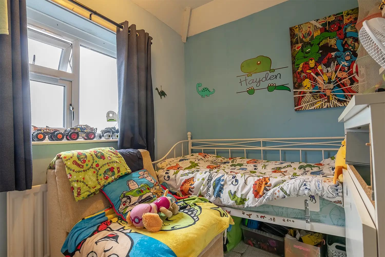 property photo 11 of 25