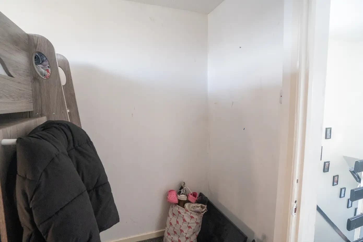 property photo 20 of 27