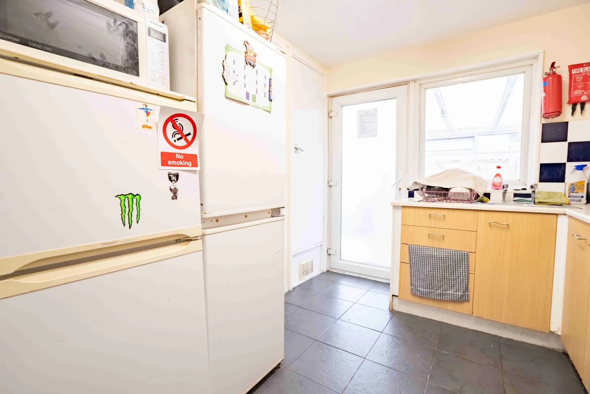 property photo 8 of 29