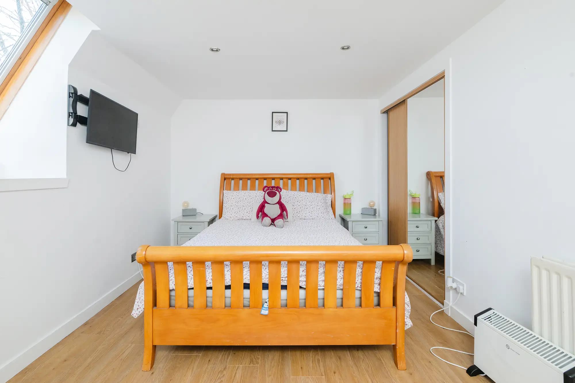 property photo 10 of 15