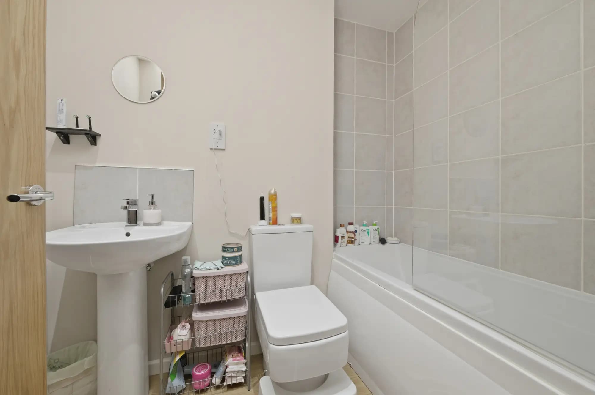 property photo 7 of 10