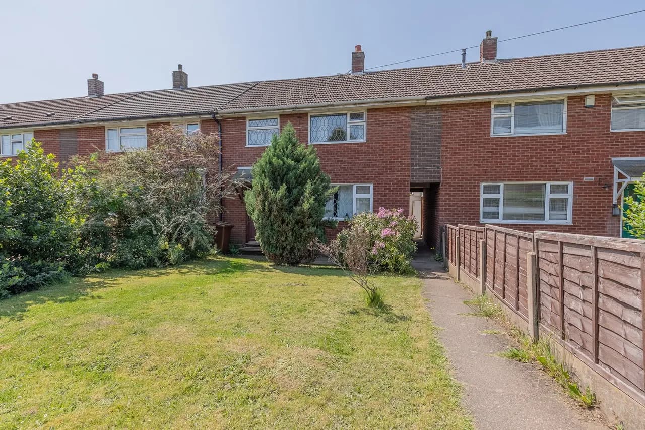 property photo 1 of 20