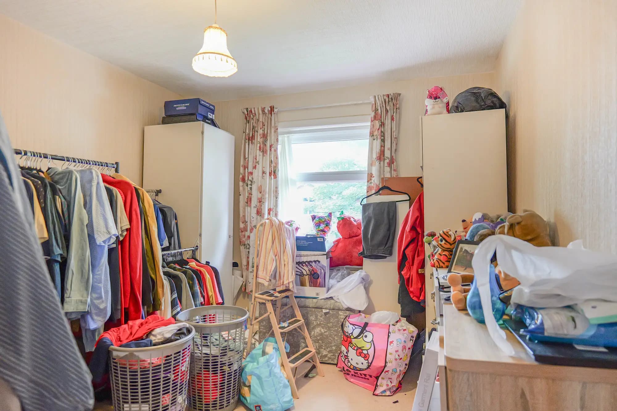 property photo 11 of 25